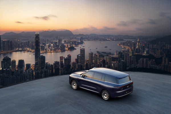 32.28万元起！上汽旗舰大六座?智己LS9震撼上市