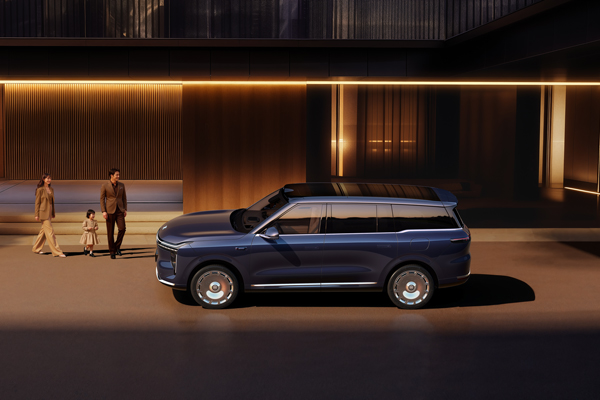 33.69万元起，上汽旗舰?智己LS9正式开启预售 以全球巅峰科技，颠覆30万级大六座SUV格局